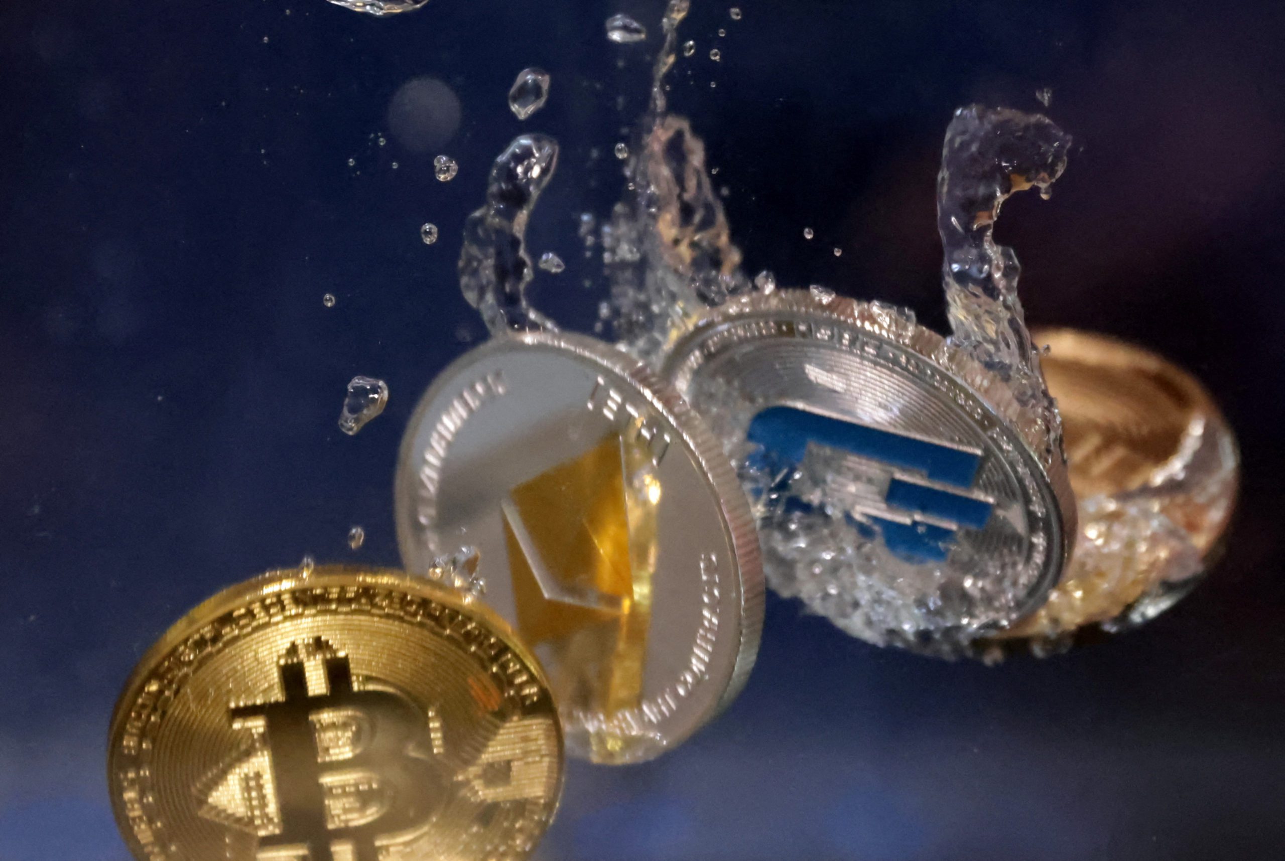 state-issued stablecoins regulatory loophole
